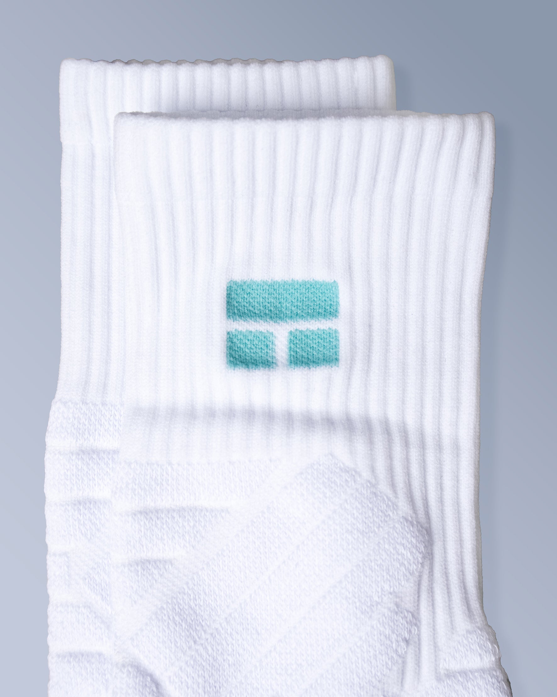 #color_white-with-green-logo