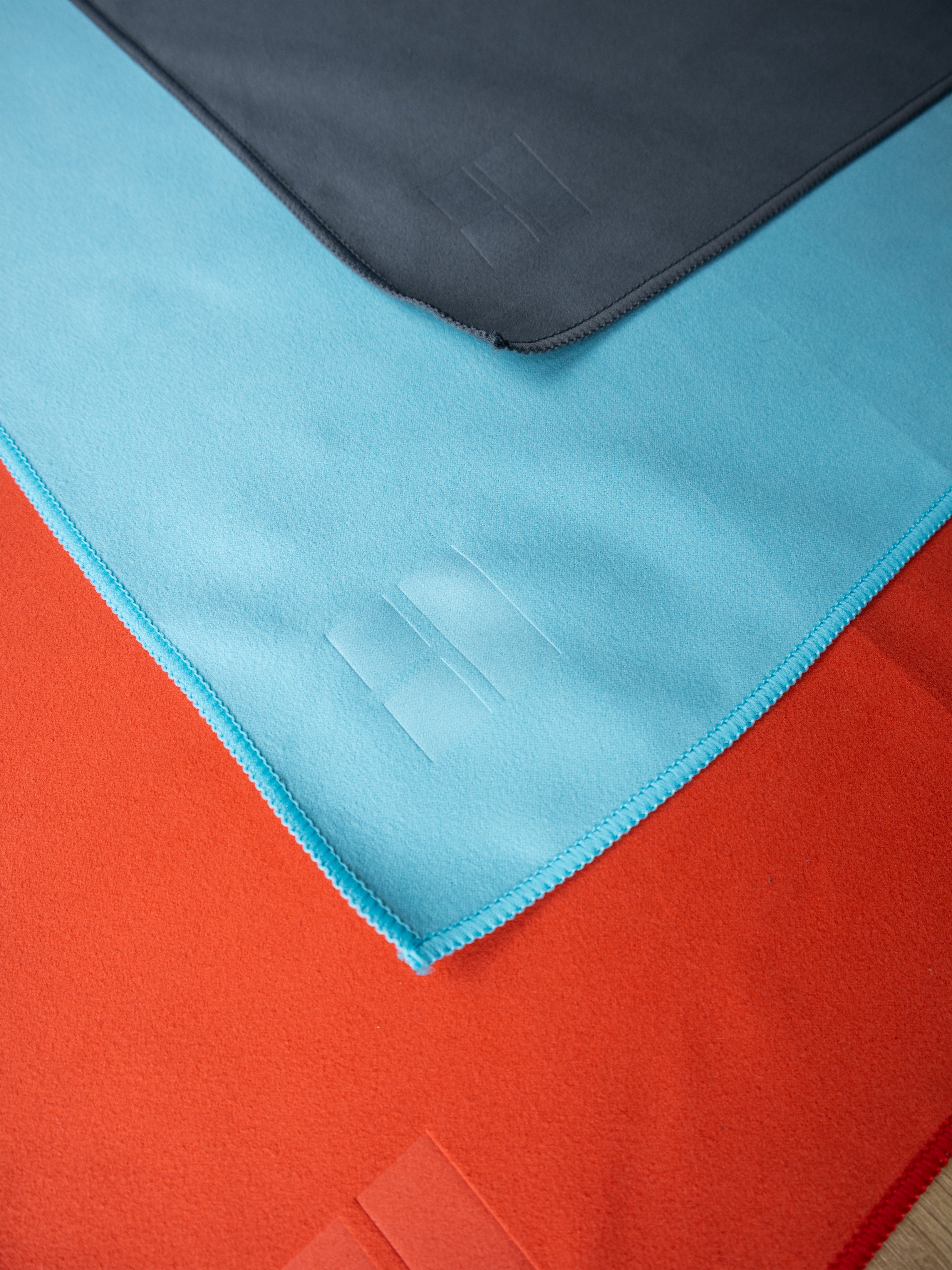 COURTS Sports Towels